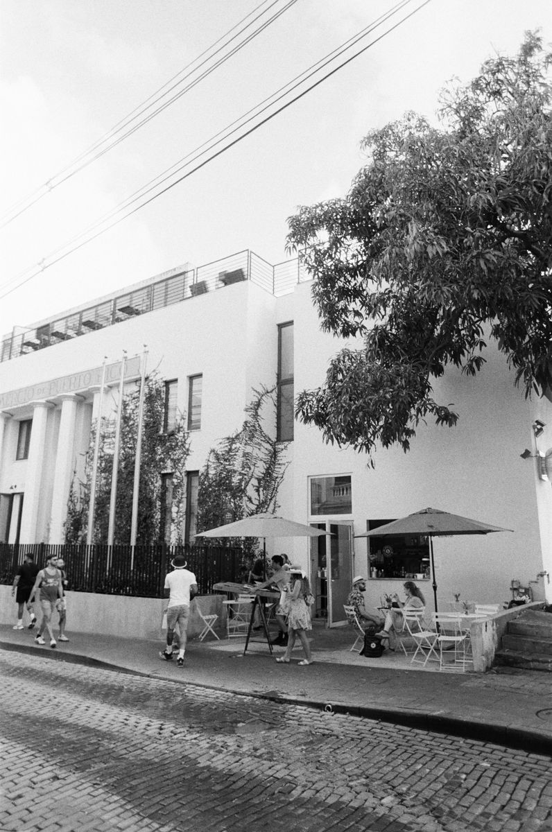 Analog photography by Gabriel Crespo — 2