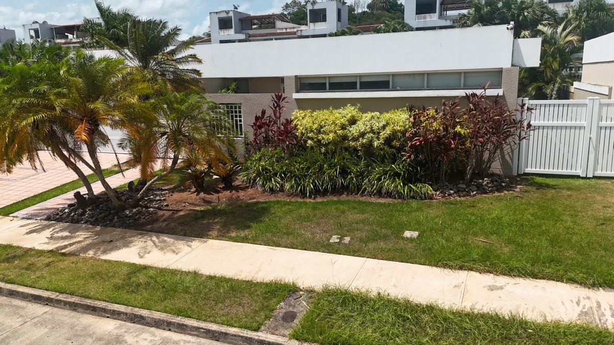 Real Estate photography by Gabriel Crespo — 19